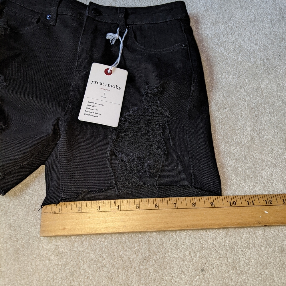 Great smokey Los Angeles distressed black denim shorts - Picture 6 of 14
